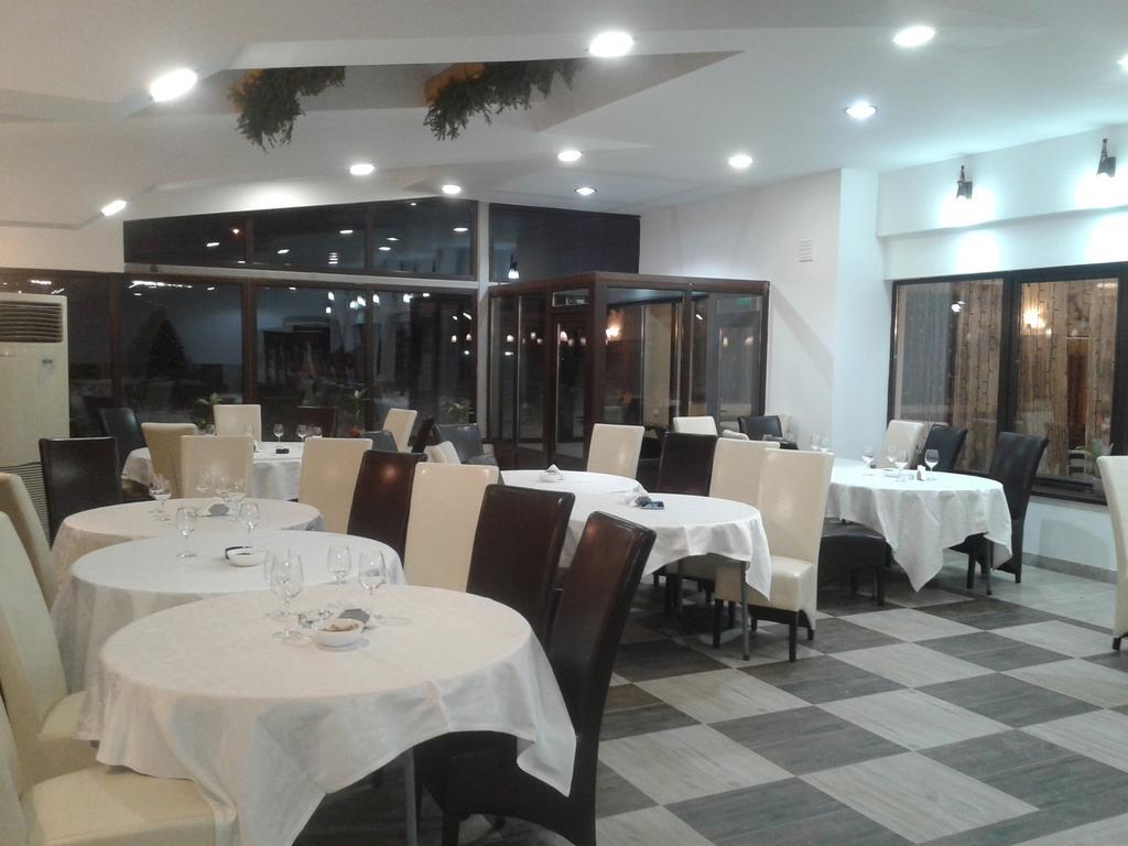 Hotel Zada Predeal Esterno foto